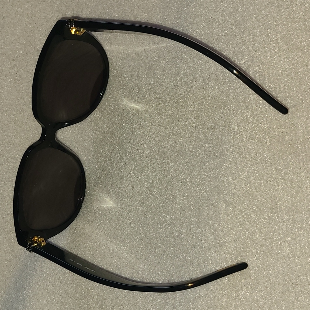 Nina Ricci sunglasses - Picture 6 of 7